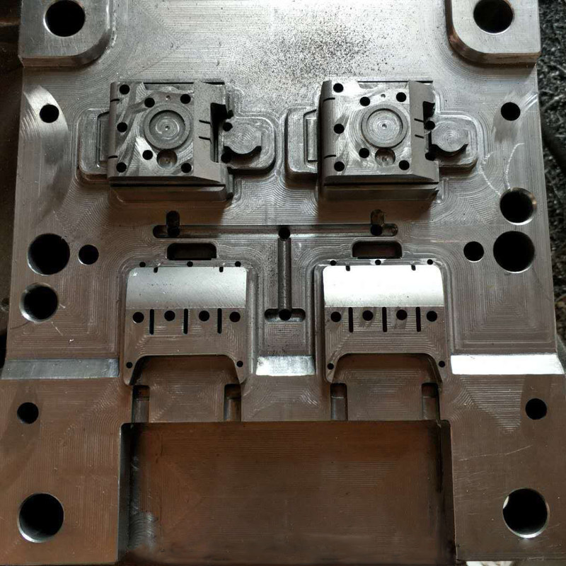 Sıcak Manifold Plastik Çok Boşluklu Kalıp Medikal Plastik Enjeksiyon ...